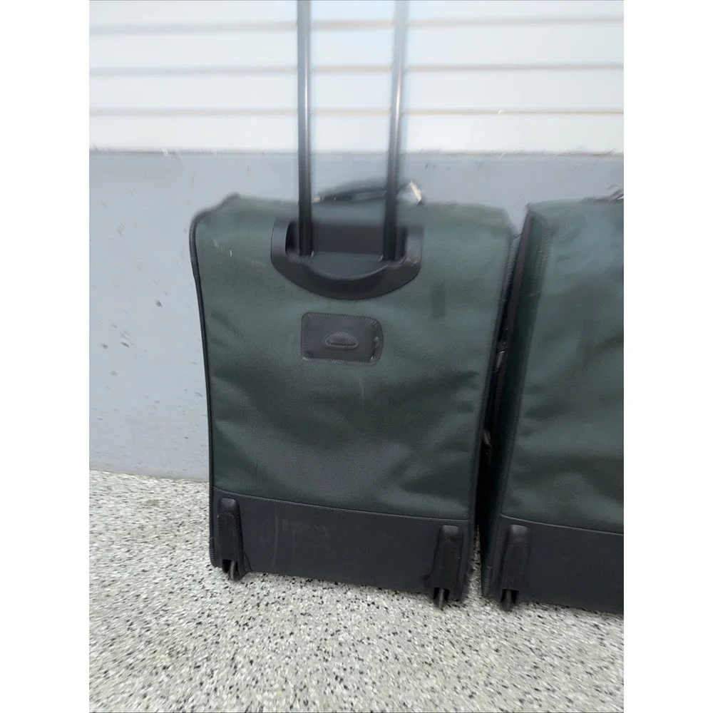 Samsonite‎ Luggage 2 Pack Bundle Suitcase Gray Softside Wheeled 28x18x12 NICE!